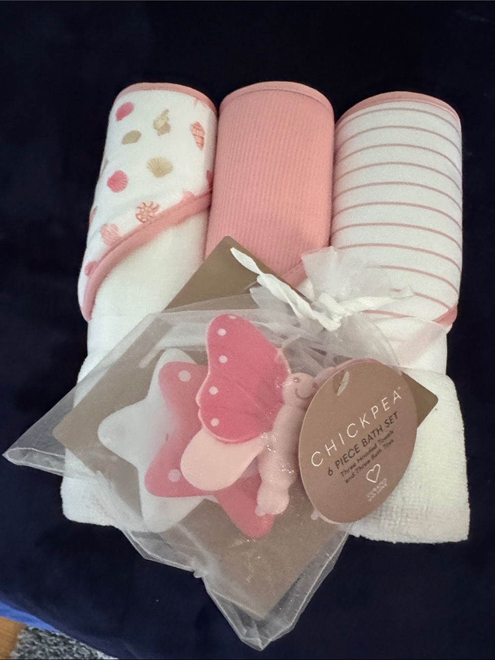 Brand new chickpea 6piece girl bath set